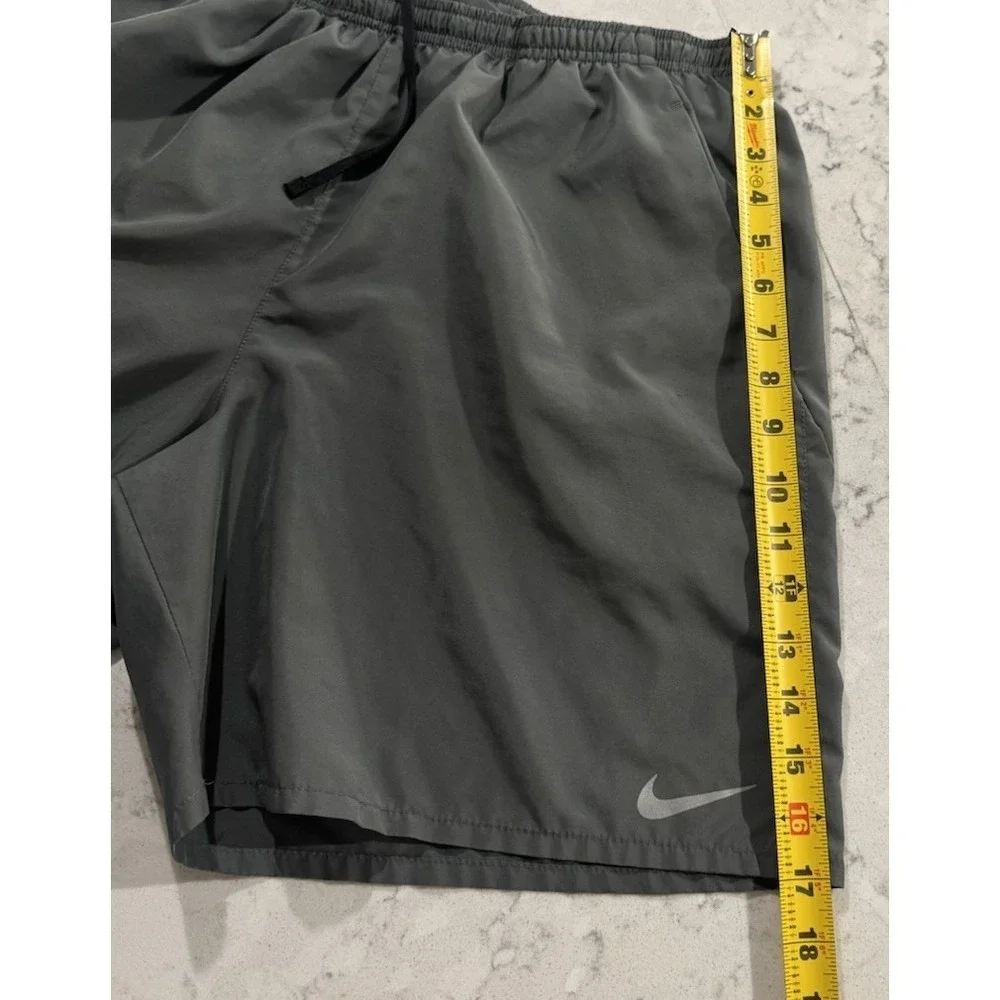 Nike Running Shorts Mens XL Smoke Gray Dri-FIT 7